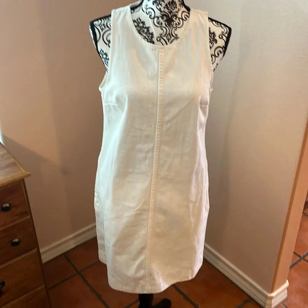 J Crew Size 6 sleeveless white jean dress with pockets